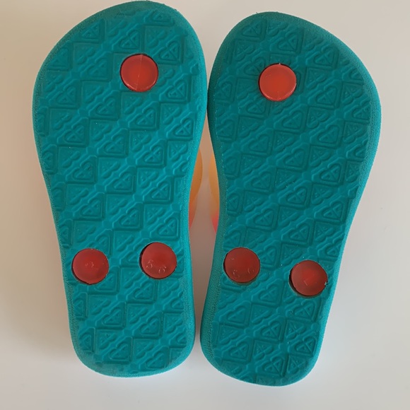 BOGO ROXY Toddler Flip Flops - Picture 3 of 5